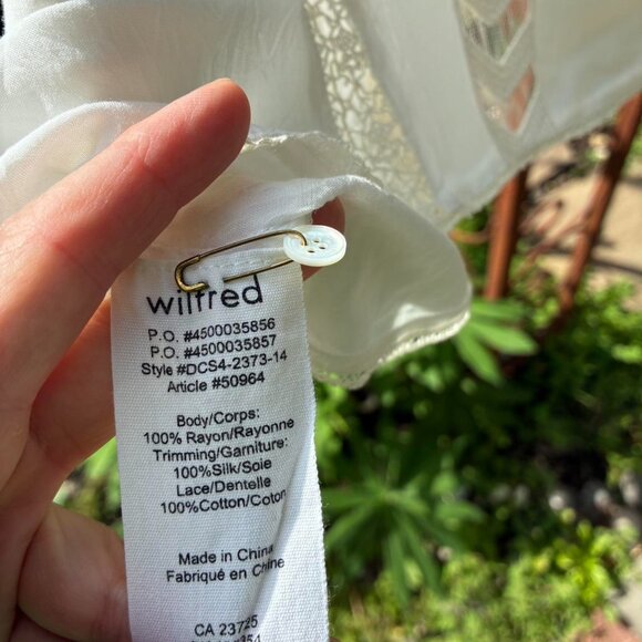 Off white Wilfred blouse with lace detailing. - Picture 5 of 6